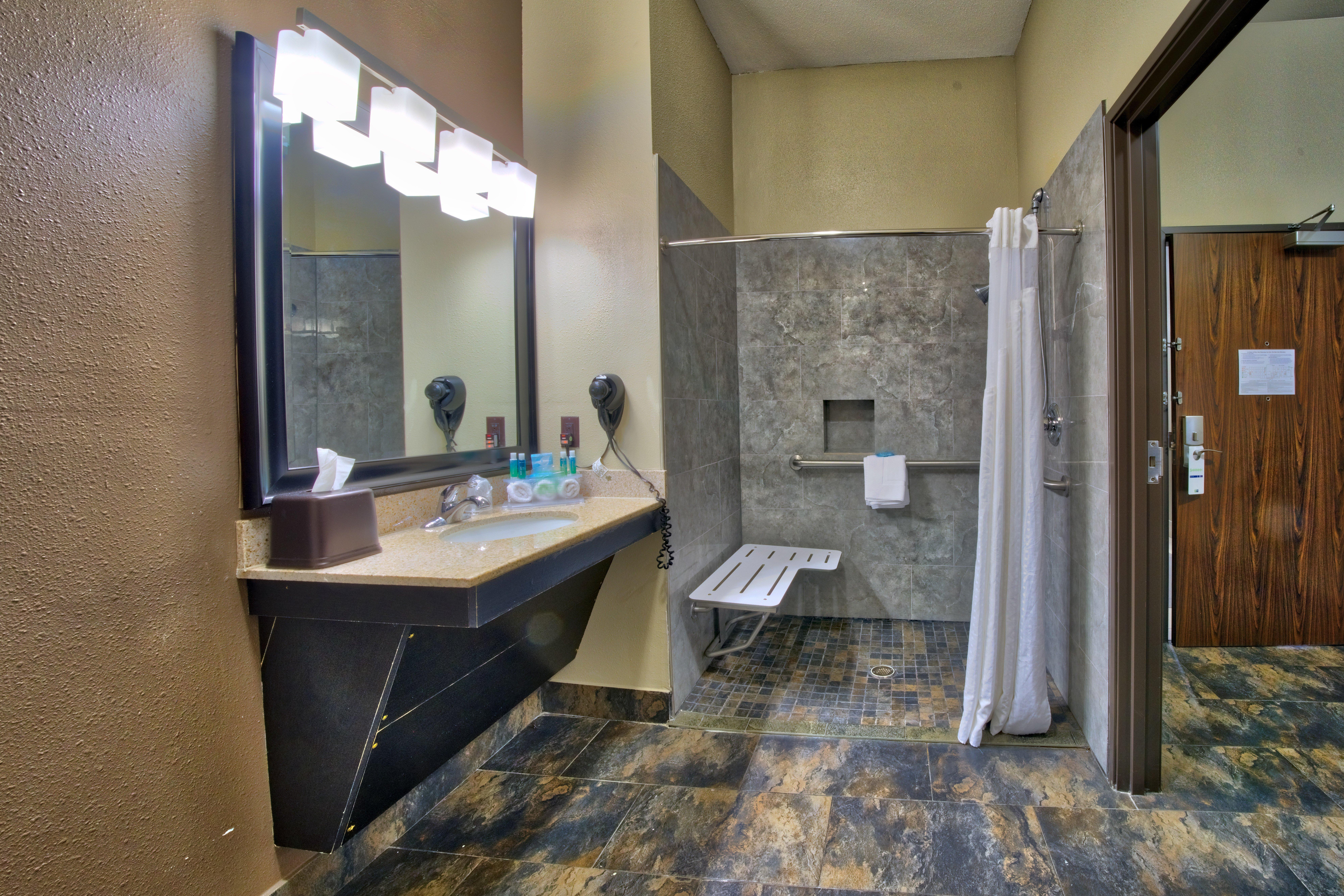 Holiday Inn Express And Suites Lubbock South By Ihg Экстерьер фото