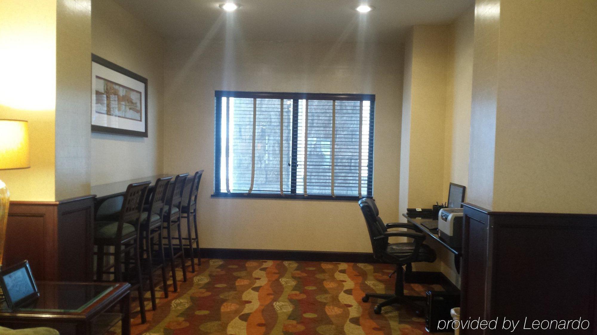 Holiday Inn Express And Suites Lubbock South By Ihg Экстерьер фото